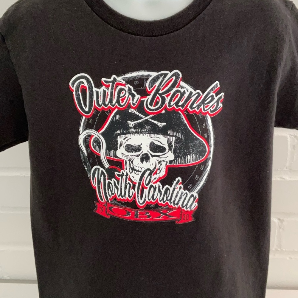 Boys Black Outer Banks Graphic T-Shirt Size 5-6 - Picture 3 of 4